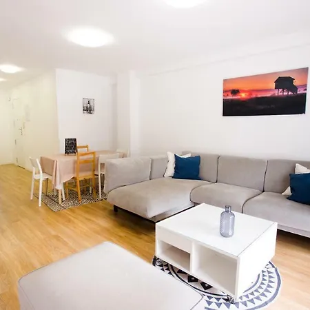 Enviable Location At Port - Walk To Marineta Casiana Apartment