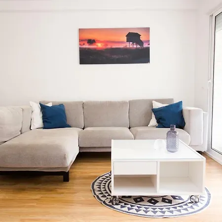 Enviable Location At Port - Walk To Marineta Casiana Apartment