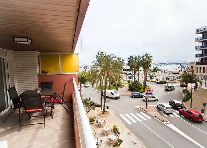 Enviable Location At Port - Walk To Marineta Casiana