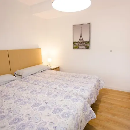 Enviable Location At Port - Walk To Marineta Casiana Apartment